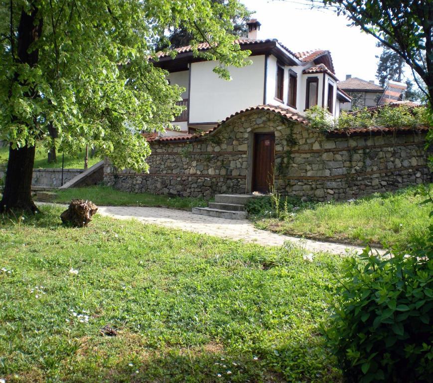 Гостоприемница Георги Kalofer Exterior foto